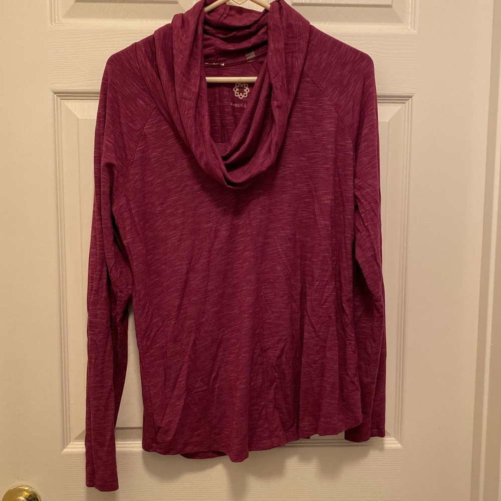 Pinkish purple long sleeve top